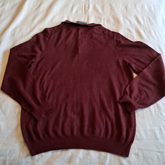 Croft & Barrow men's size Large Burgundy, 3 button pullover, New - Picture 3 of 8
